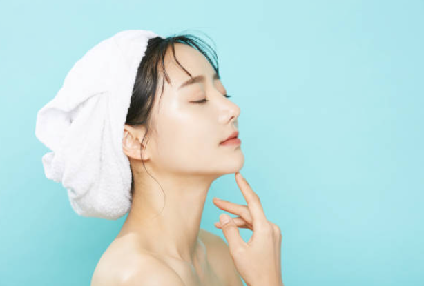 ほうれい線がない人の特徴