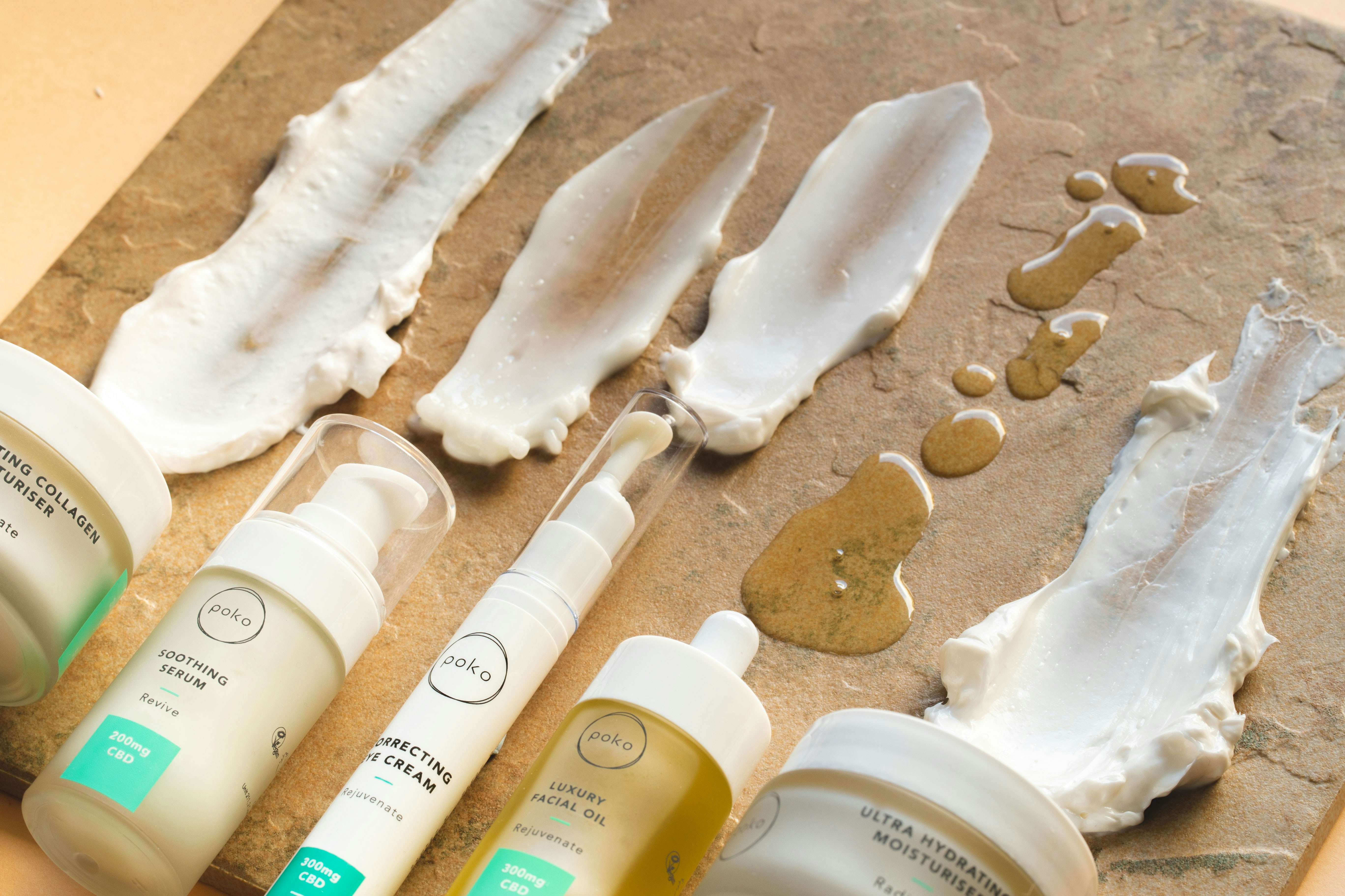 スポイト付き美容液ボトル
